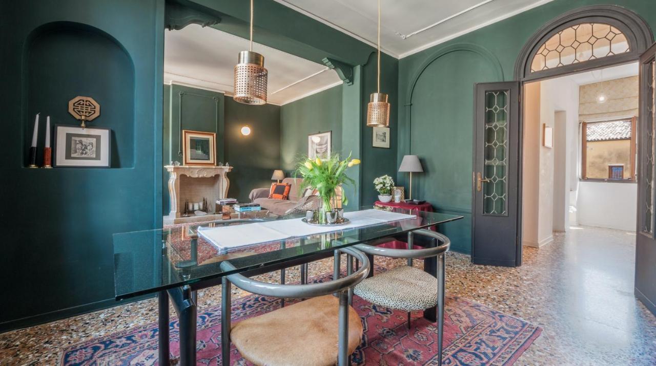 Stylish Renovated Apartment In The Heart Of The City Venice Ngoại thất bức ảnh